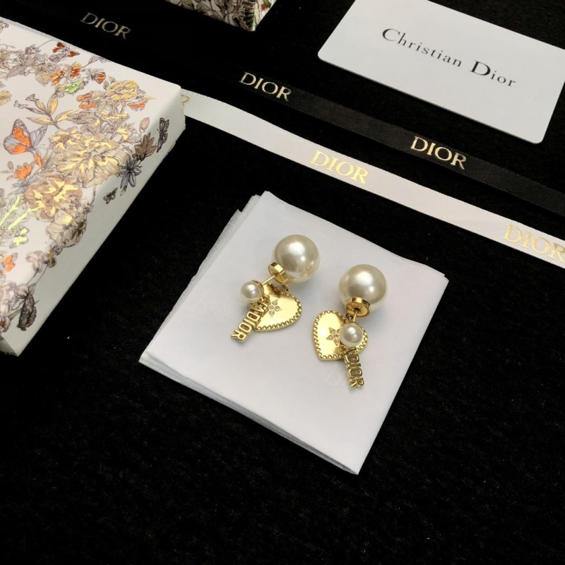 chr1st1an D10r earrings